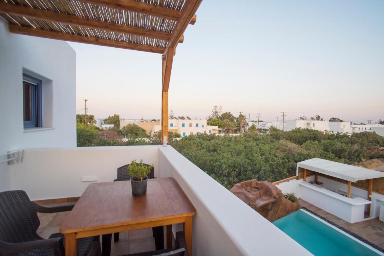 La Belle Vie - Santorini - Adults Only Apartment Kamari  Exterior photo