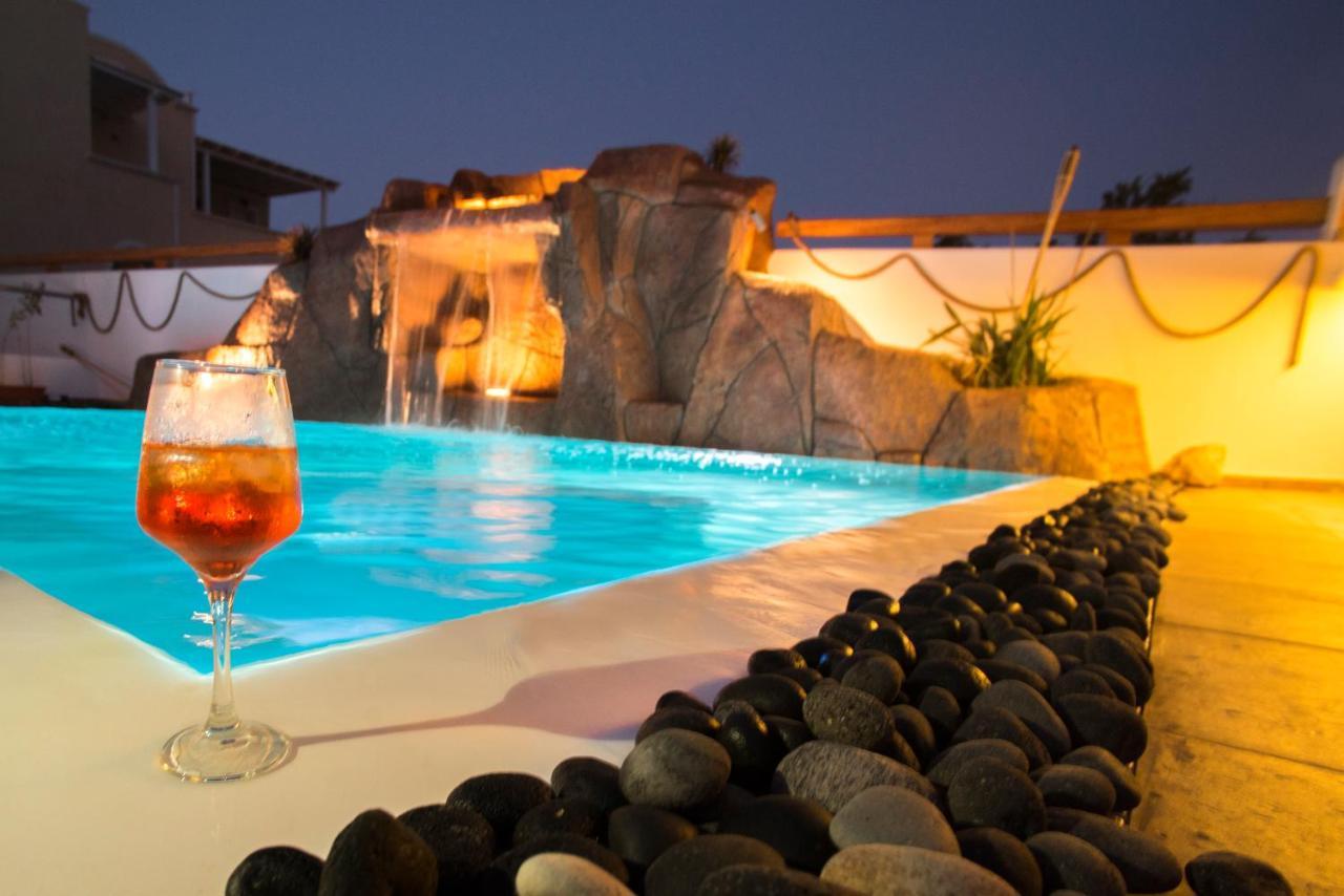 La Belle Vie - Santorini - Adults Only Apartment Kamari  Exterior photo